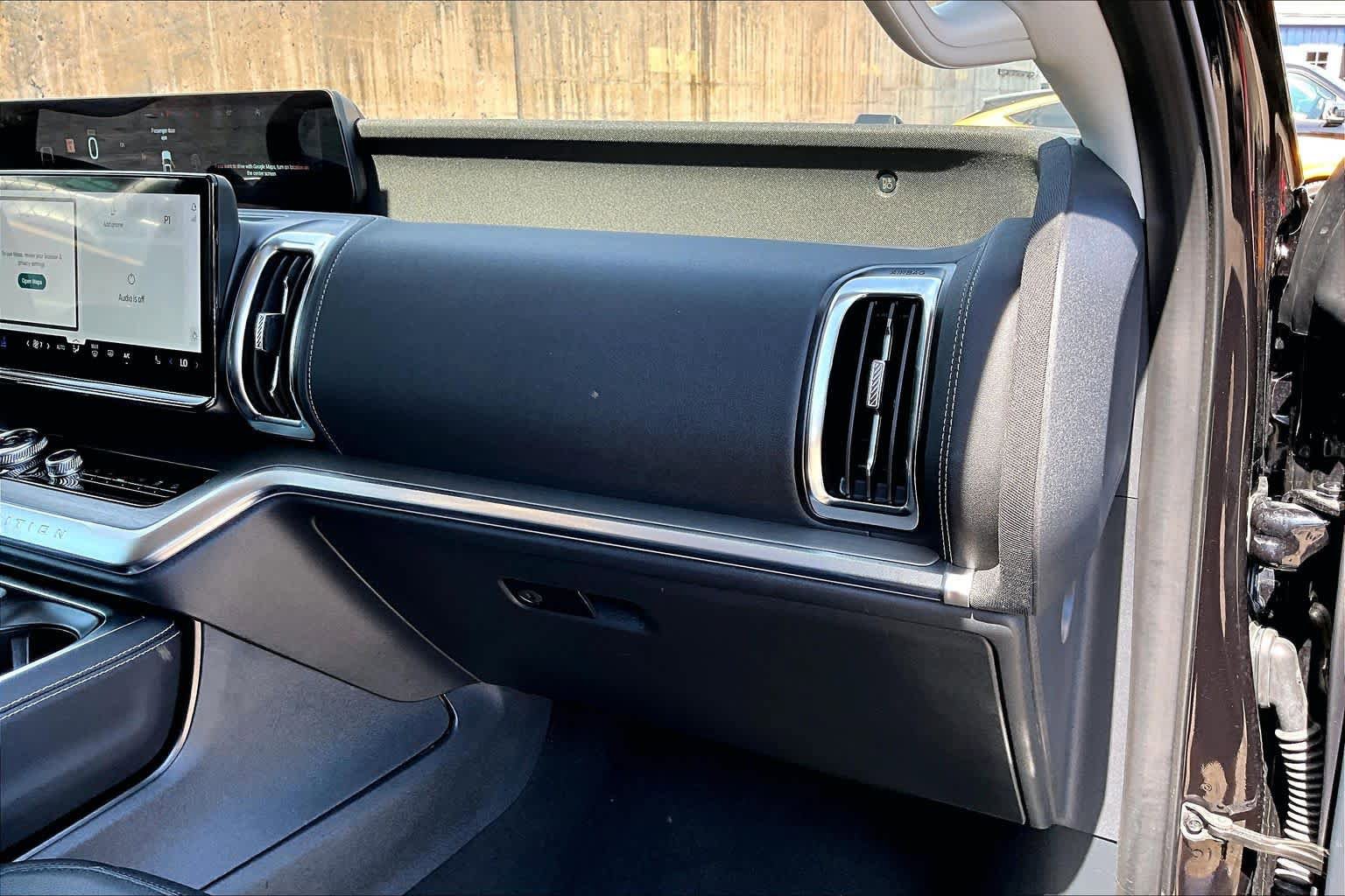 Certified 2025 Ford Expedition Max Platinum AWD/4WD image 19
