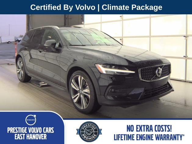 Used 2025 Volvo V60 B5 Cross Country Plus