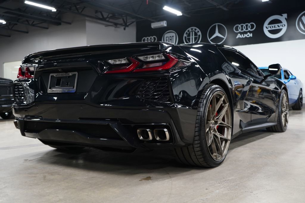 Used 2022 Chevrolet Corvette Stingray Convertible w/ Z51 Performance Package RWD image 4