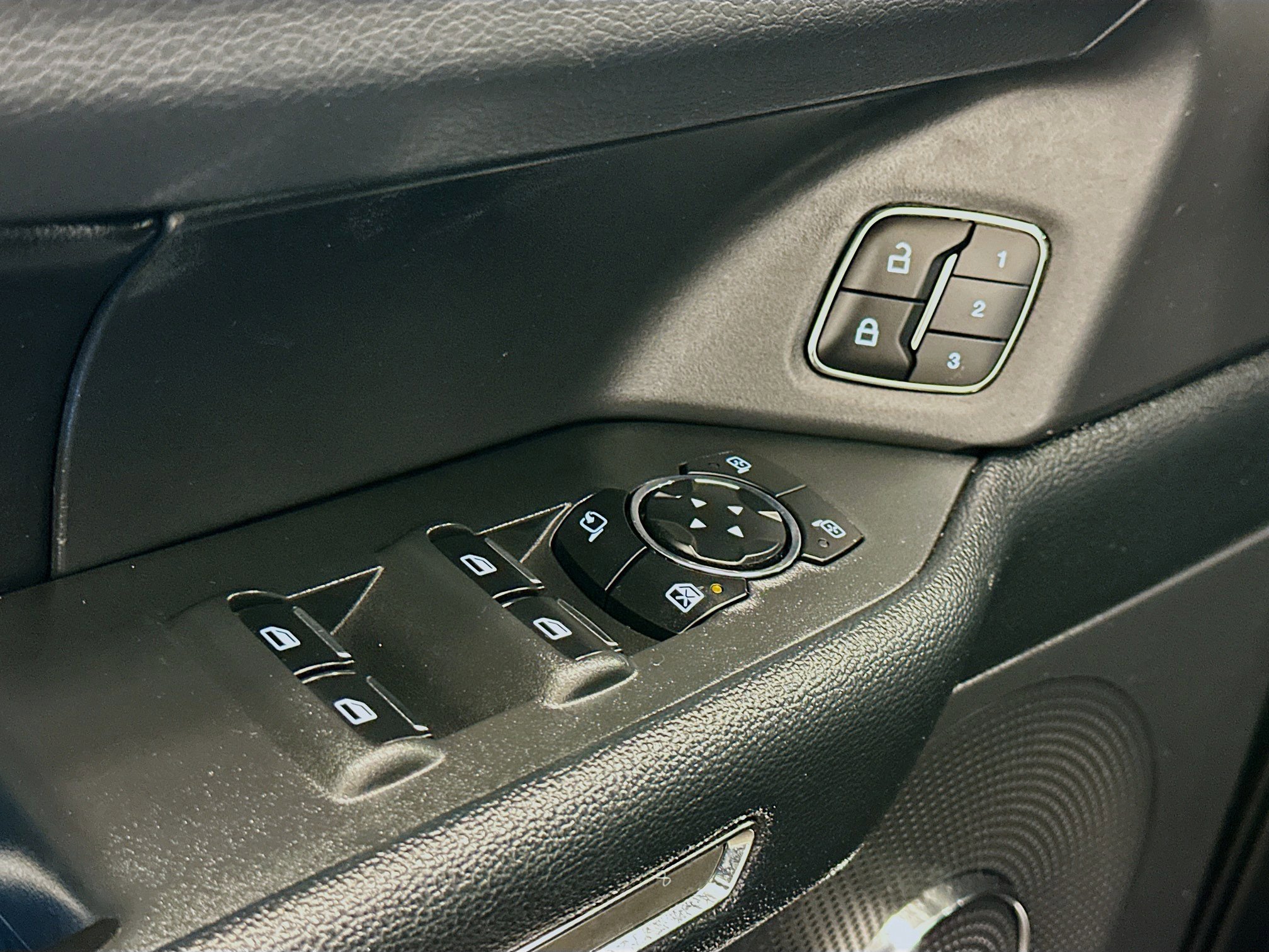 Used 2024 Ford Expedition XLT AWD/4WD image 15