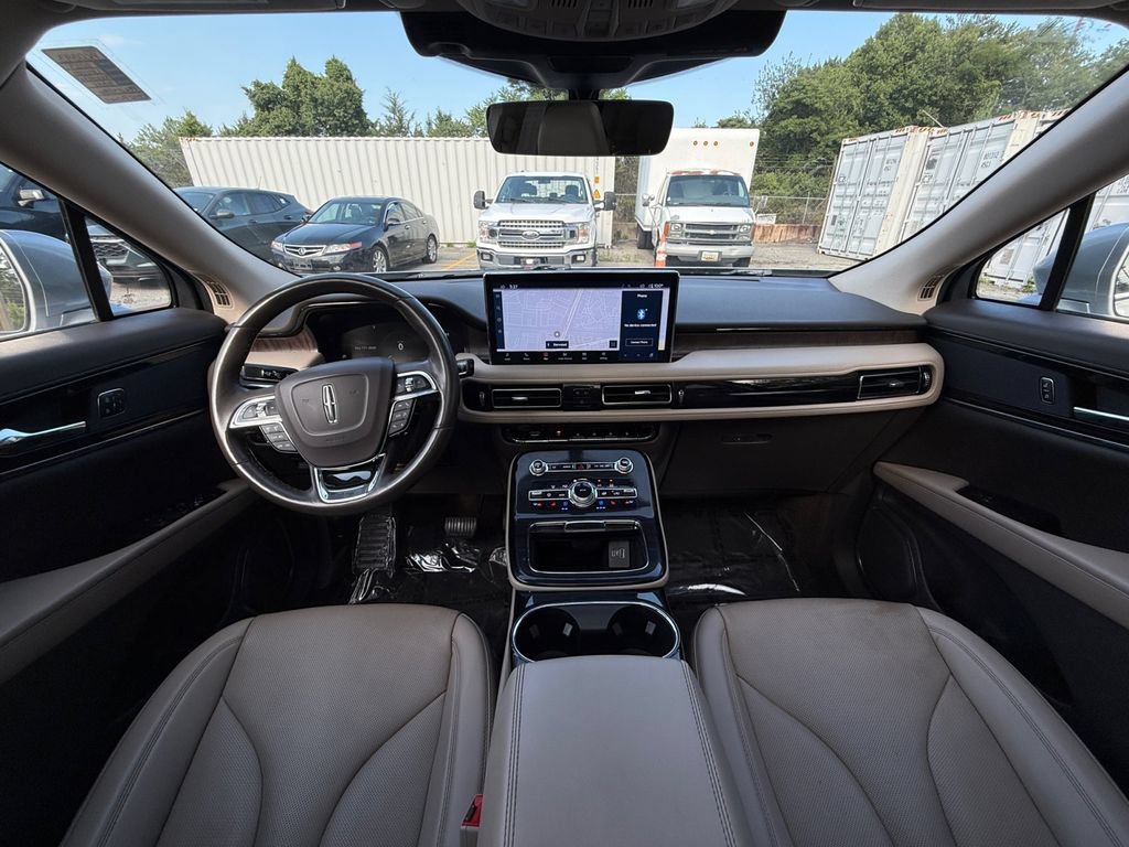 Used 2023 Lincoln Nautilus Reserve AWD/4WD image 26