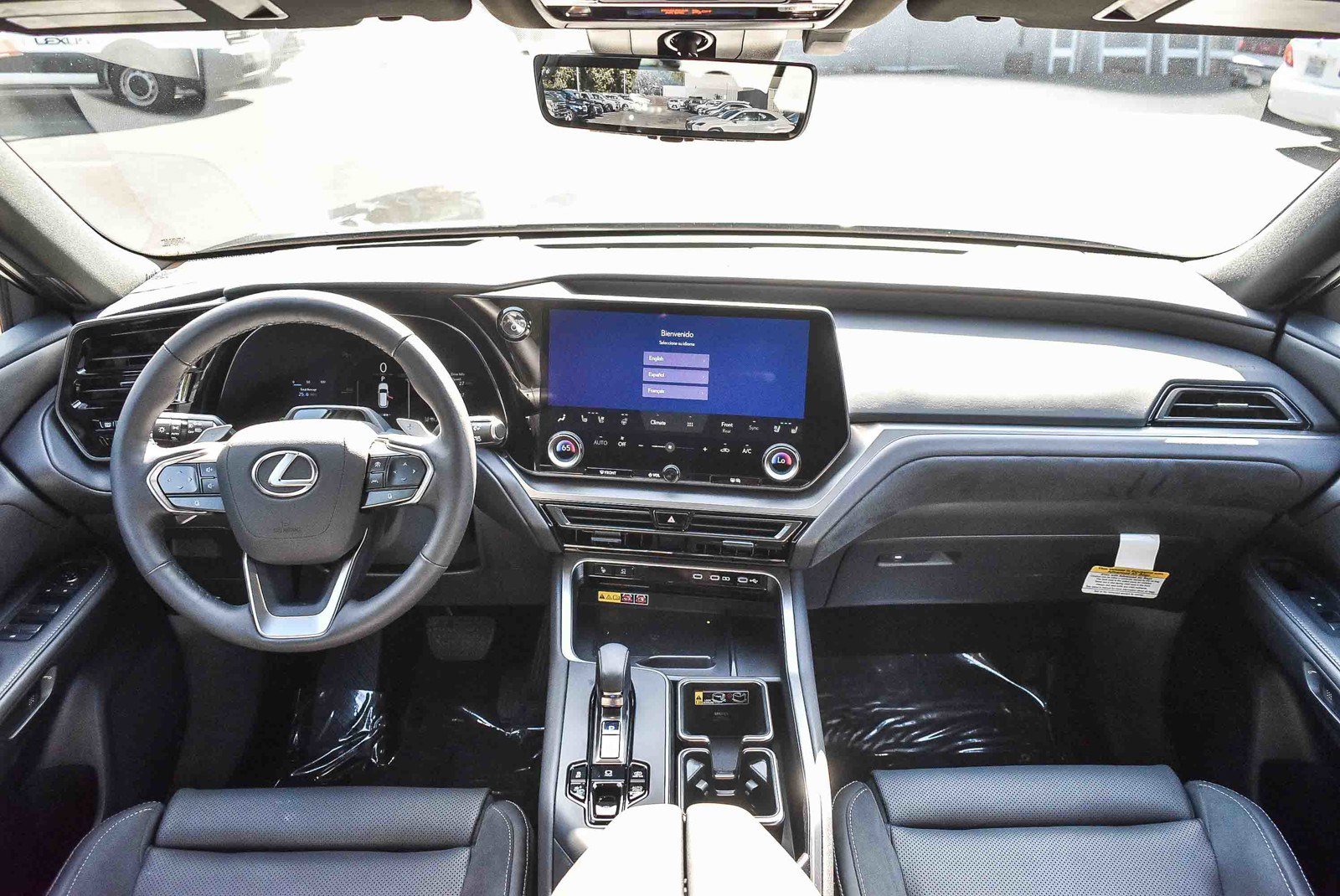 New 2025 Lexus TX 550h AWD Plug-In Hybrid image 12