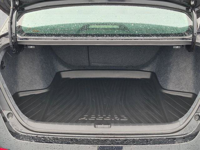 Used 2020 Honda Accord Touring image 6