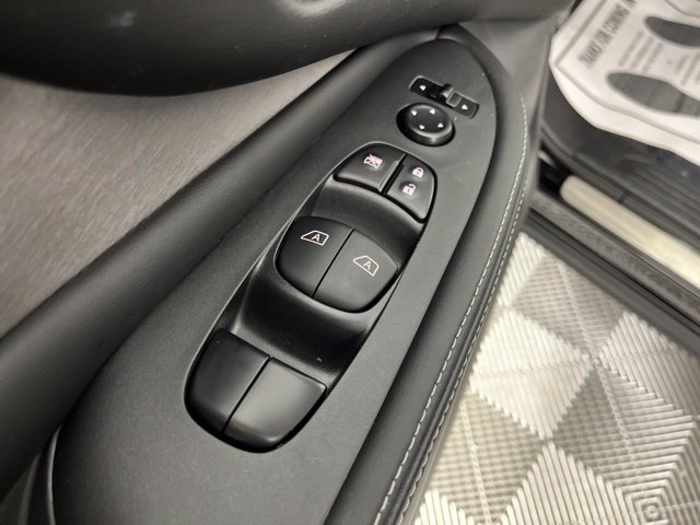 Used 2023 Nissan Murano SV w/ SV Midnight Edition Package FWD image 34