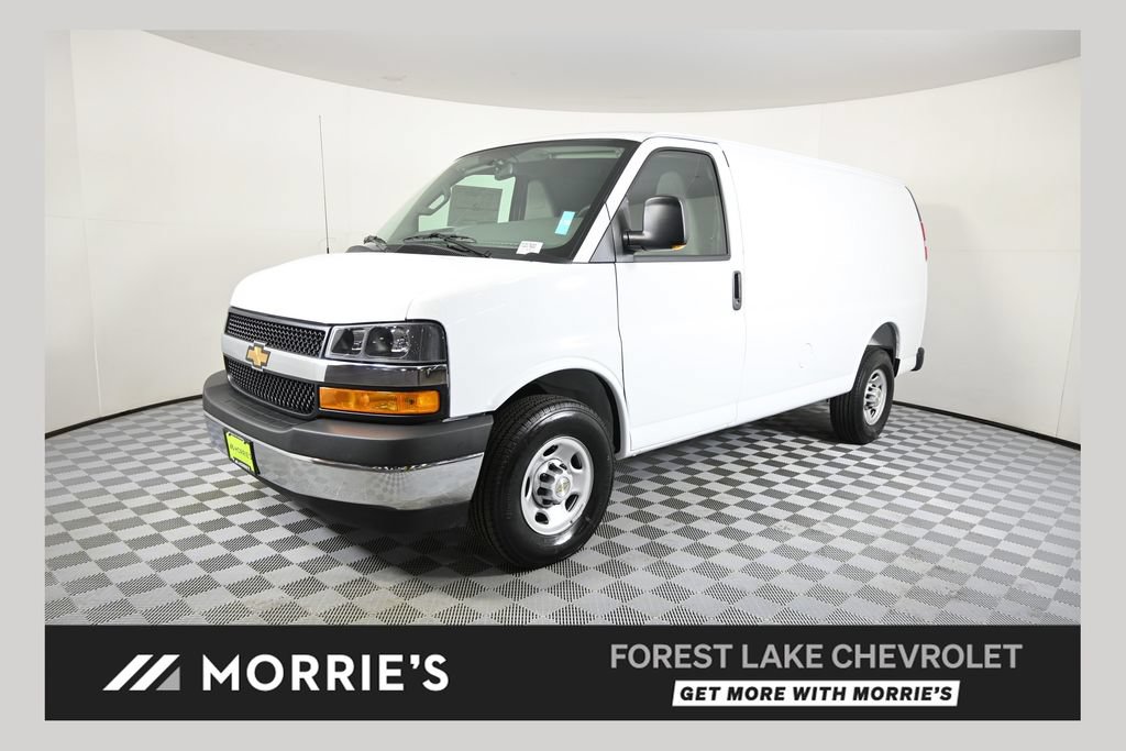 New 2026 Chevrolet Express 3500 w/ Driver Convenience Package