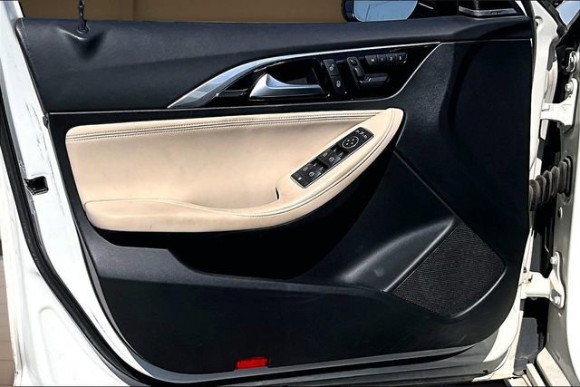 Used 2018 INFINITI QX30 Premium w/ Navigation Package image 23