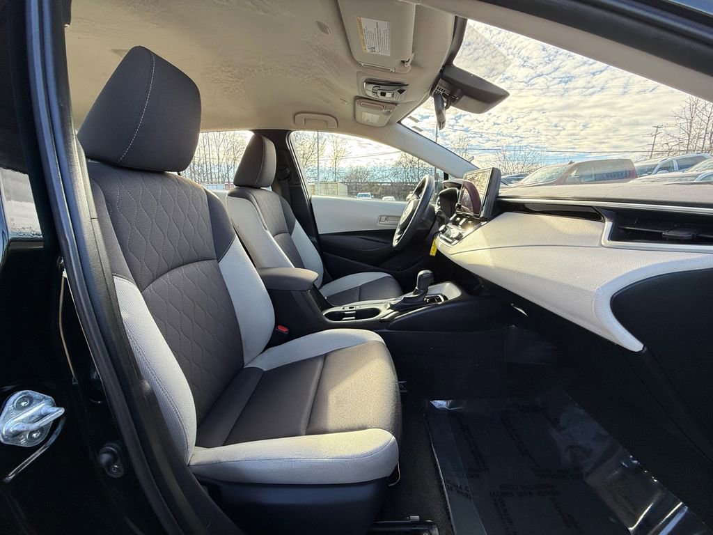 Used 2024 Toyota Corolla LE image 25