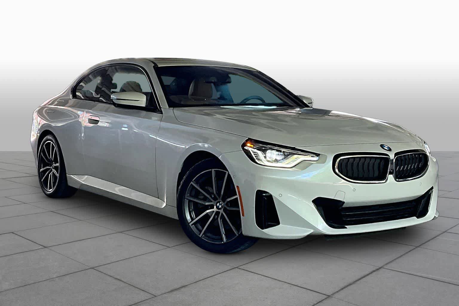 Used 2024 BMW 230i Coupe RWD image 2