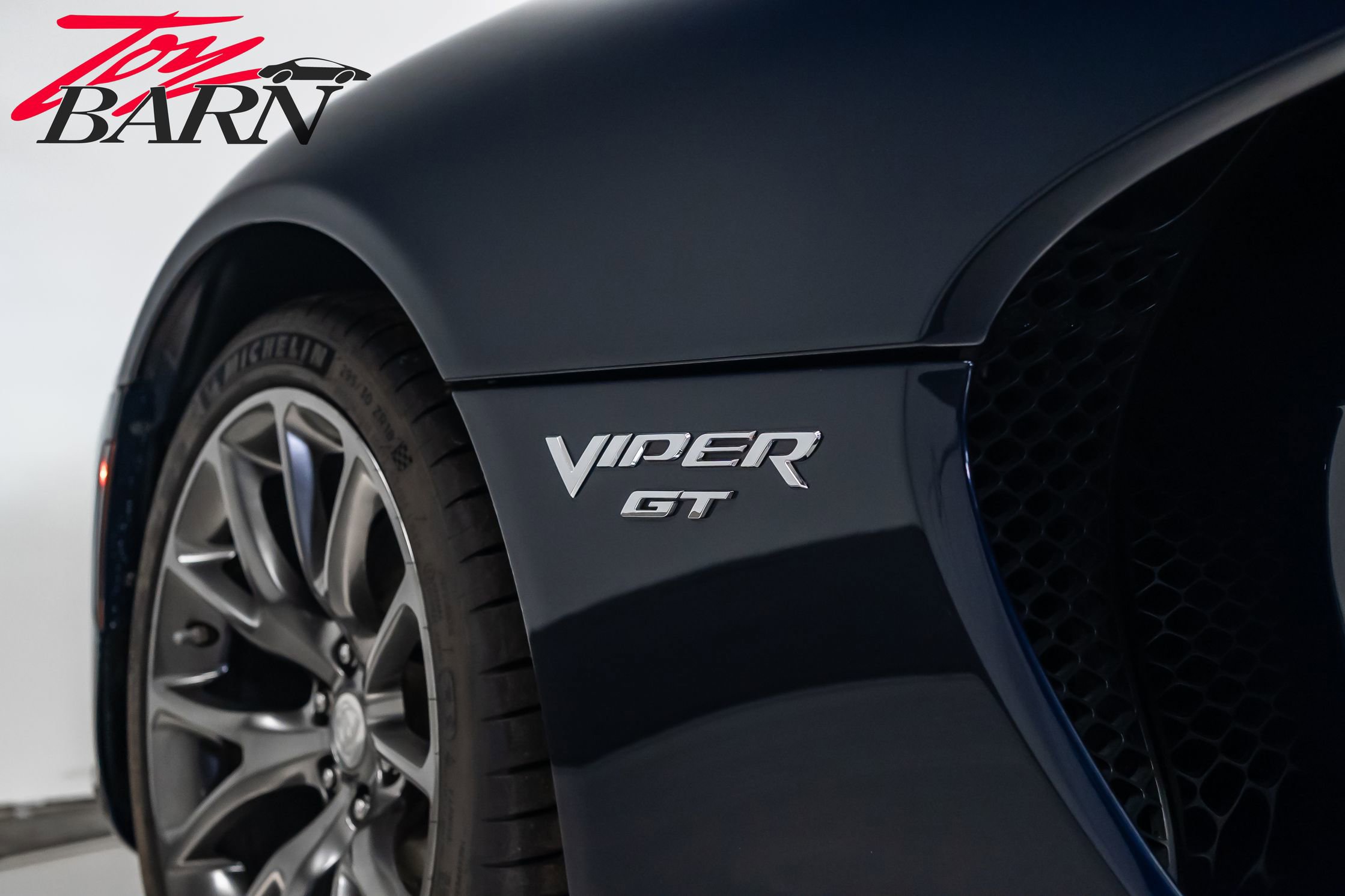 Used 2017 Dodge Viper GTC w/ GTS Interior Package image 13