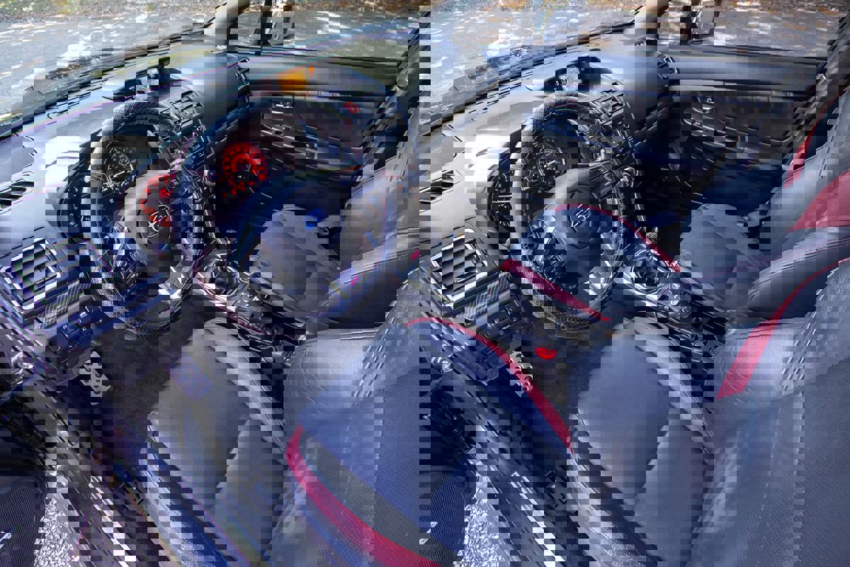 Used 2015 Subaru WRX STI Limited image 10