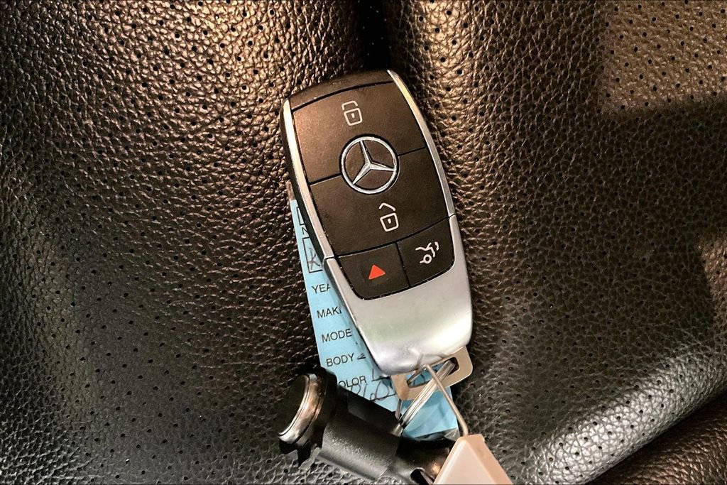 Used 2021 Mercedes-Benz C 300 C 300 w/ Premium Package image 13