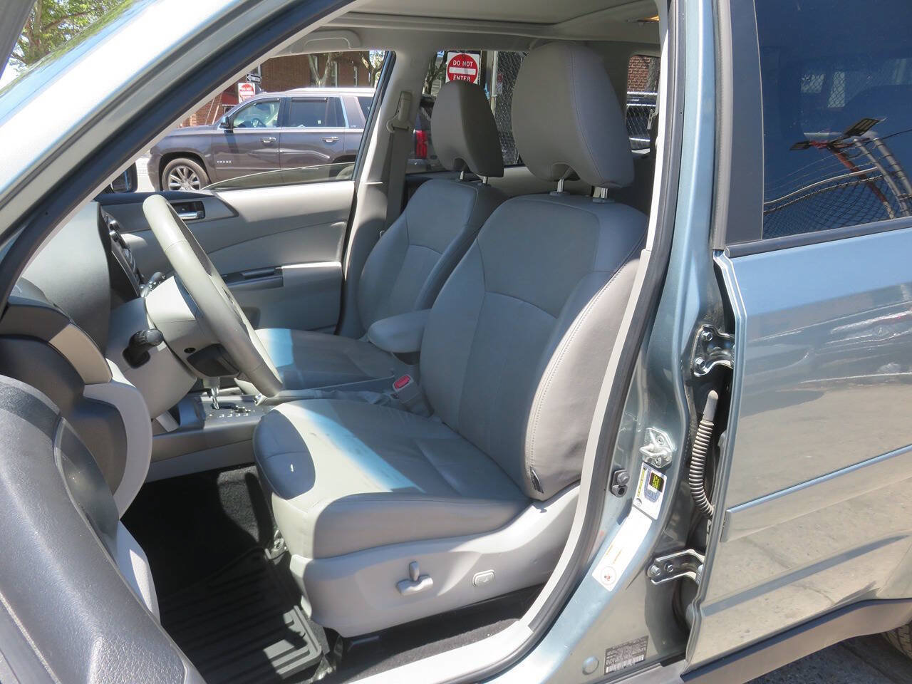 Used 2012 Subaru Forester 2.5X Limited AWD/4WD image 10
