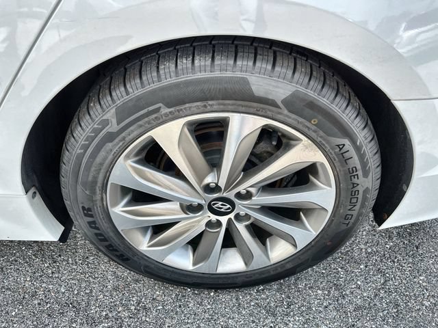 Used 2017 Hyundai Sonata Sport w/ Value Edition Package 02 FWD image 21