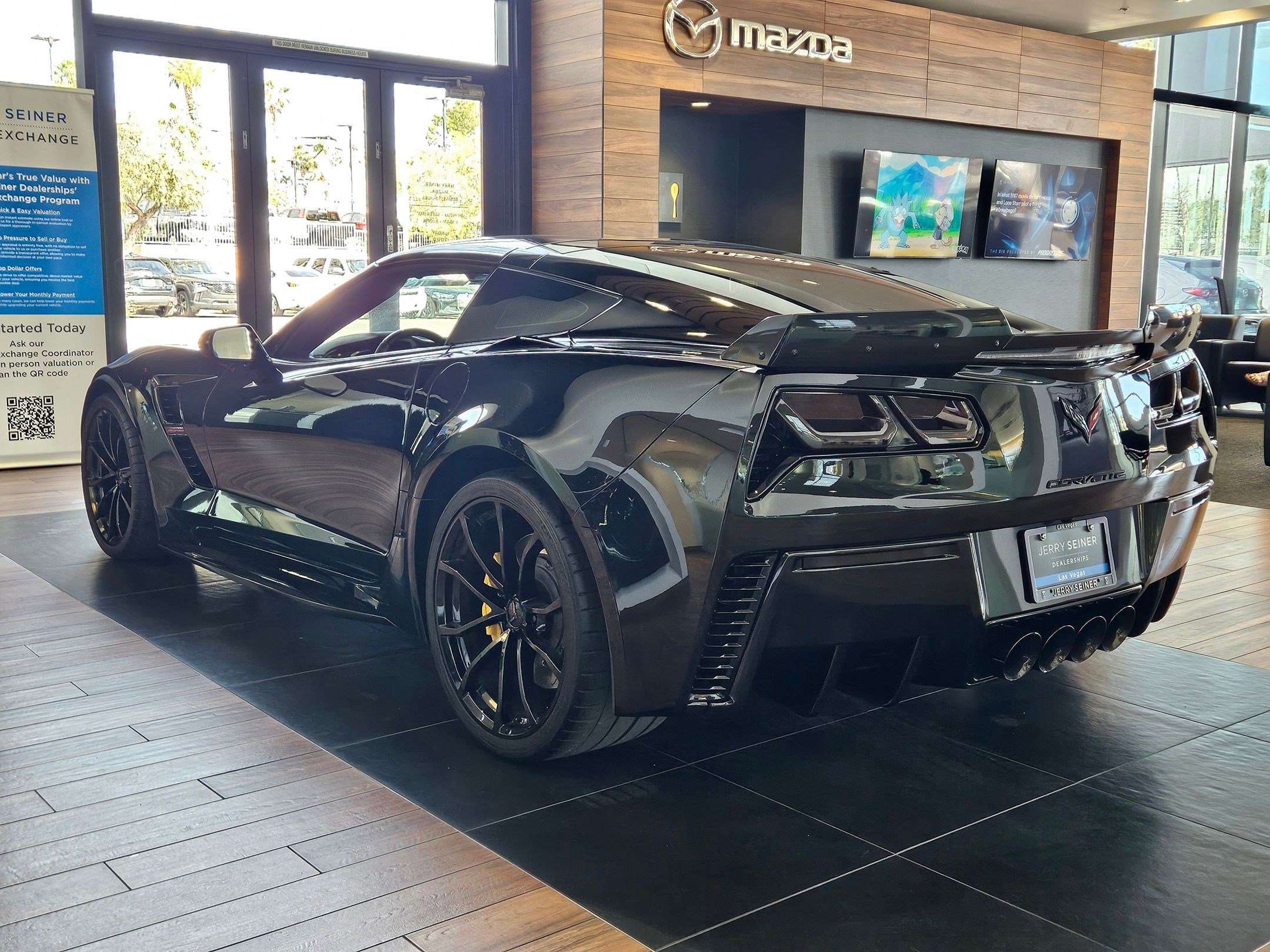 Used 2019 Chevrolet Corvette Grand Sport RWD image 3