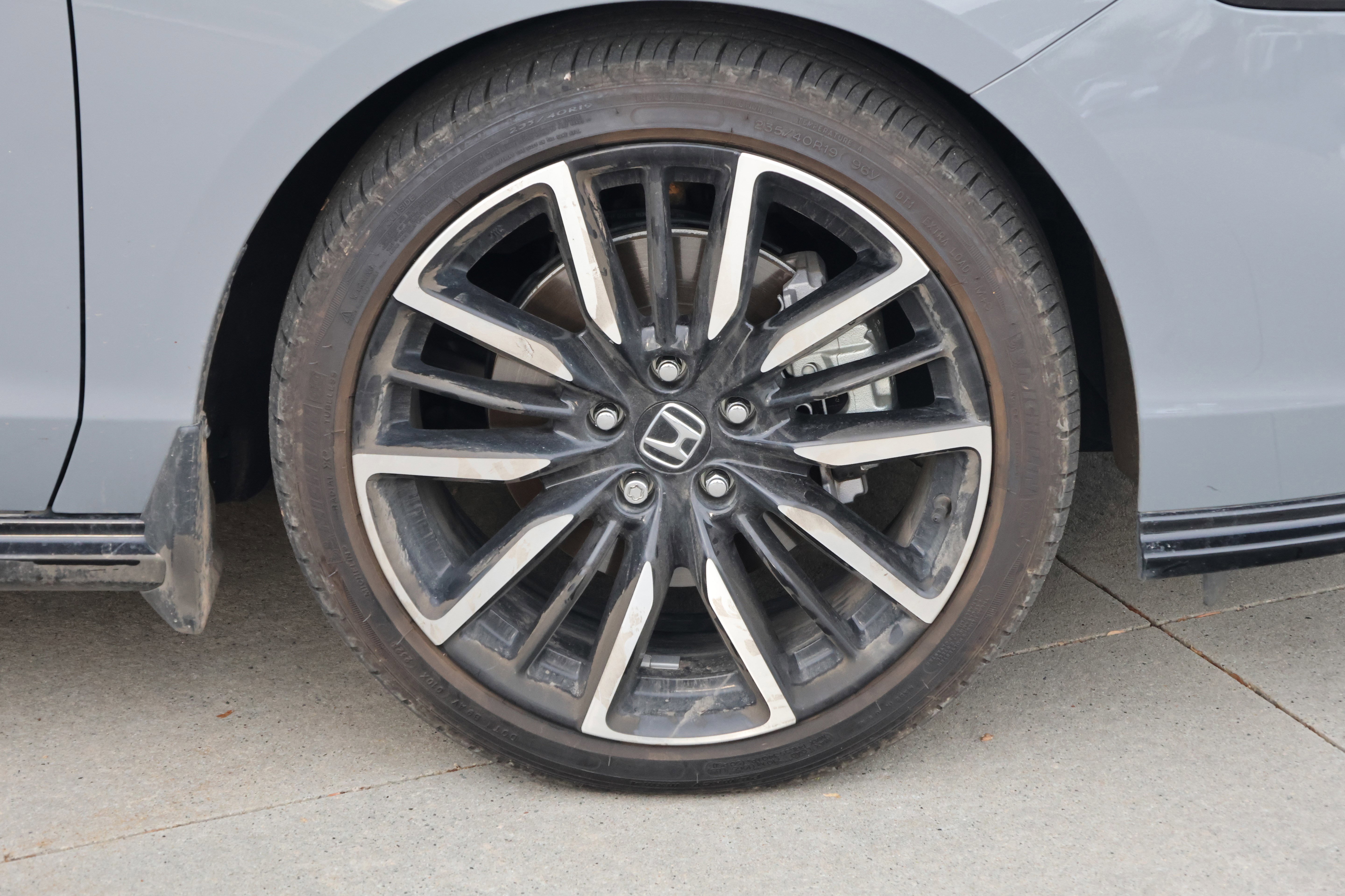 Used 2023 Honda Accord Touring image 11