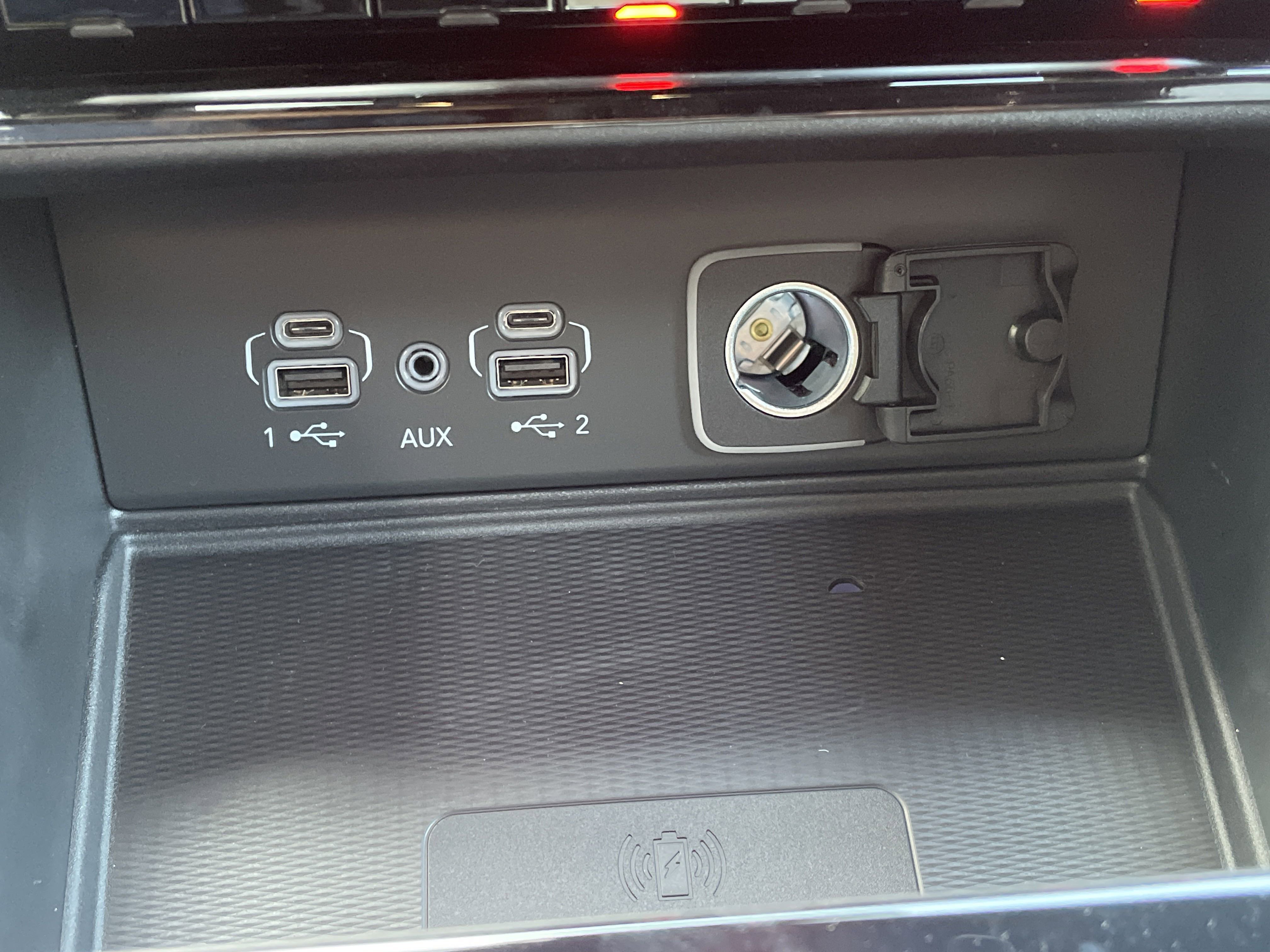 New 2025 Jeep Grand Cherokee Altitude image 31