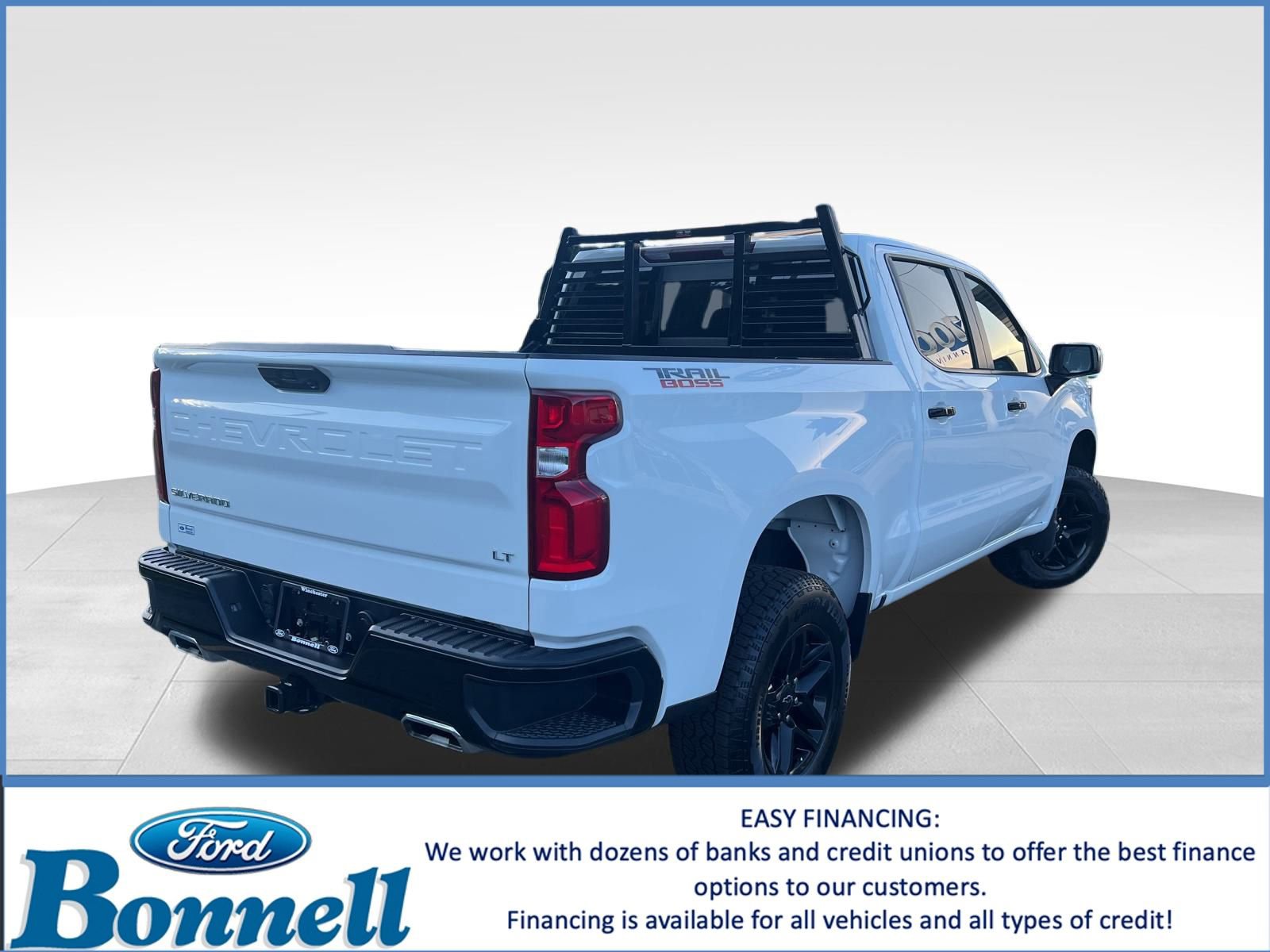 Used 2024 Chevrolet Silverado 1500 LT Trail Boss w/ Convenience Package II image 4