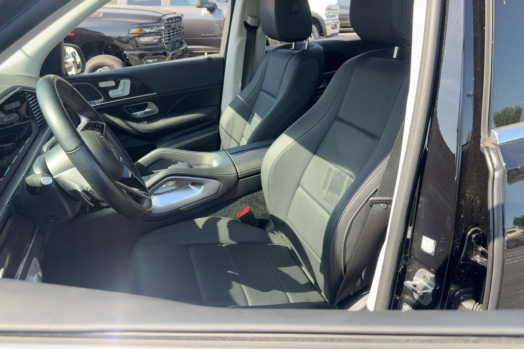 Used 2025 Mercedes-Benz GLE 450e 4MATIC image 11
