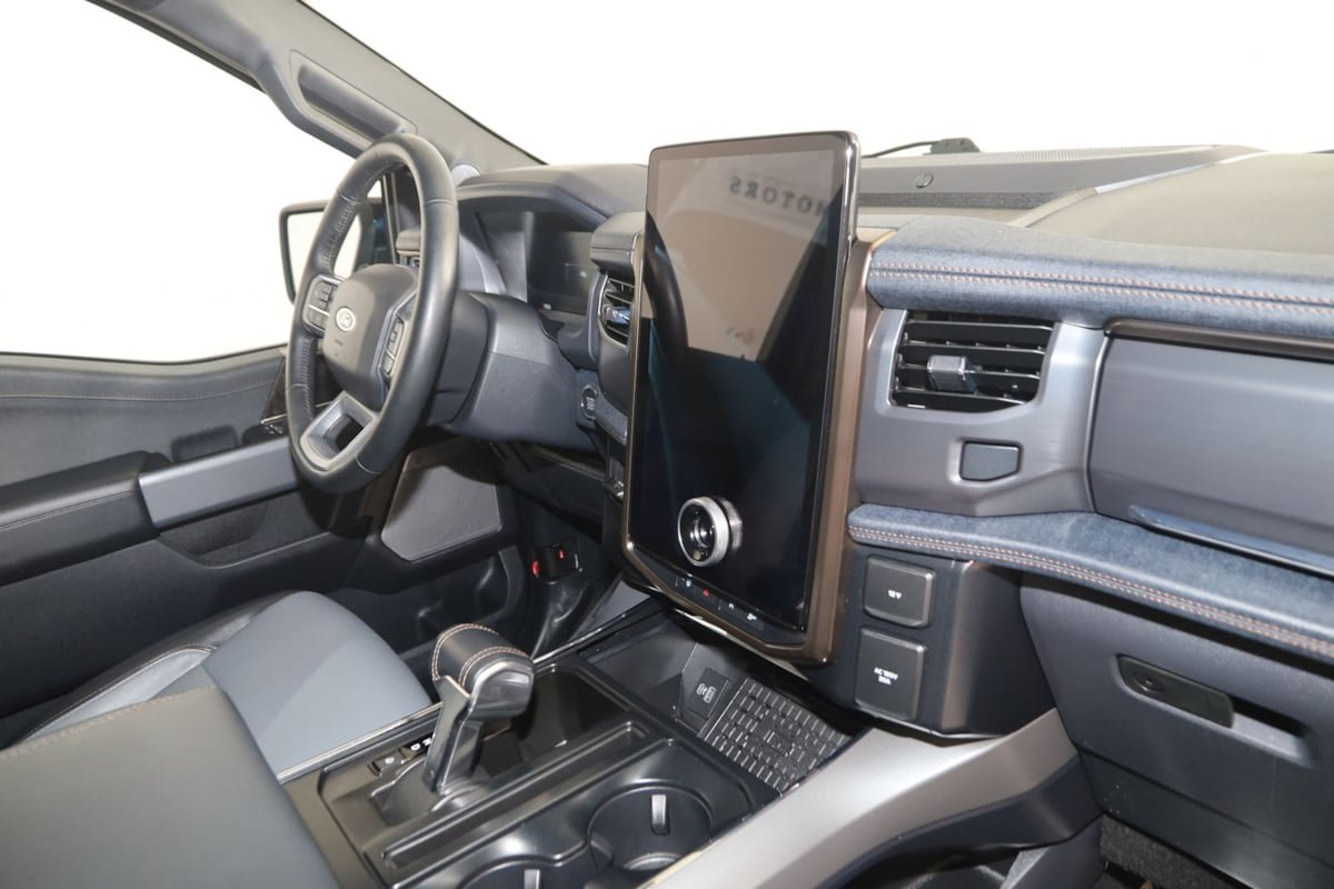 Used 2023 Ford F150 Lightning Lariat AWD/4WD image 45