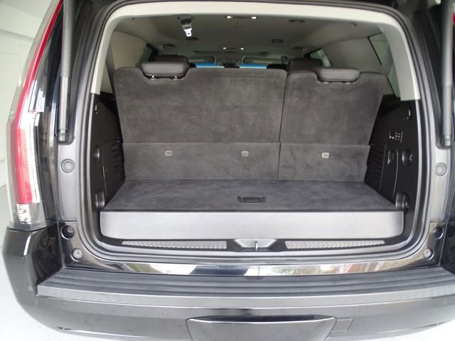 Used 2018 Cadillac Escalade Luxury AWD/4WD image 20