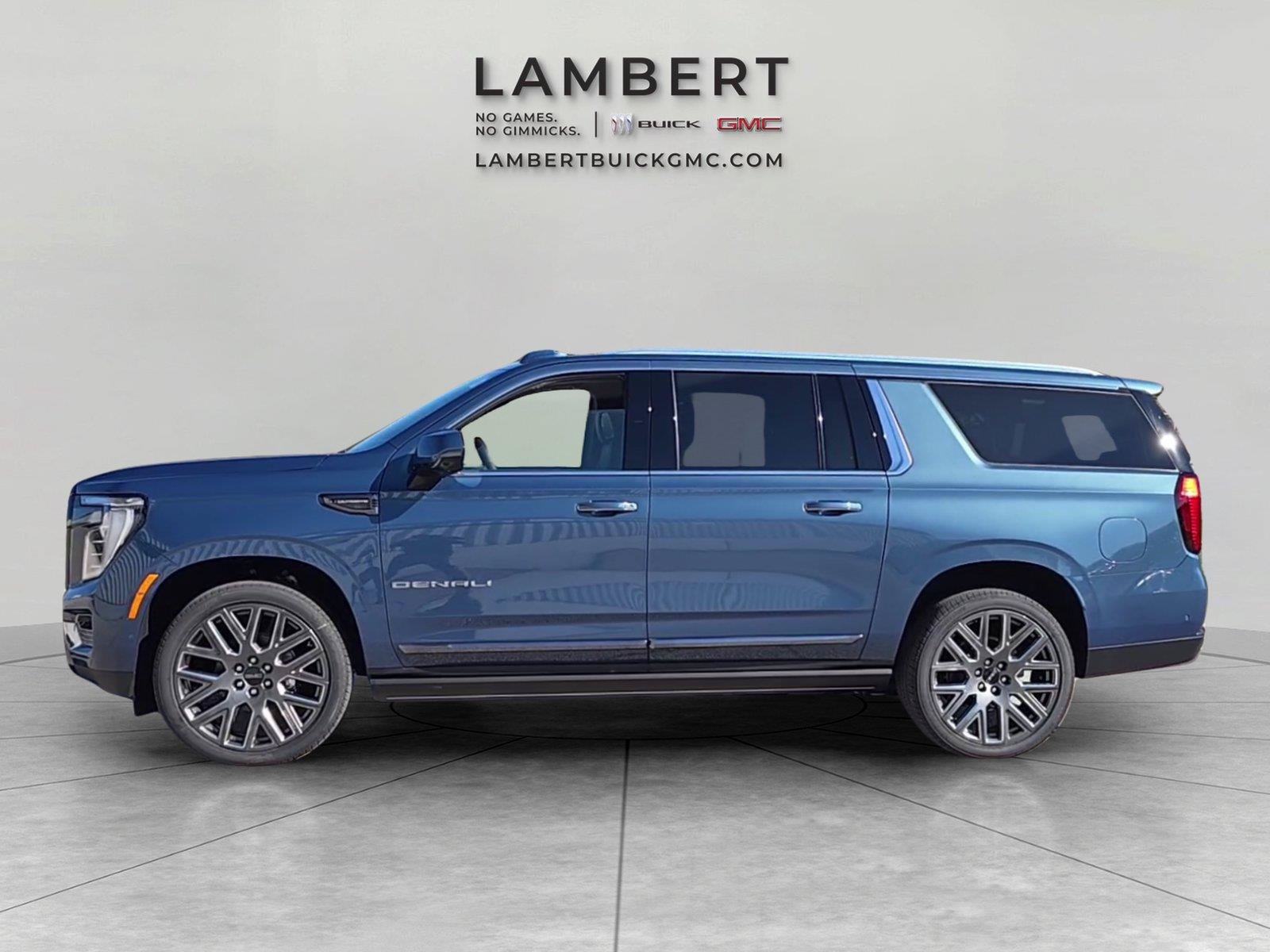New 2027 GMC Yukon XL Denali Ultimate w/ LPO, Floor Liner Package AWD/4WD image 2