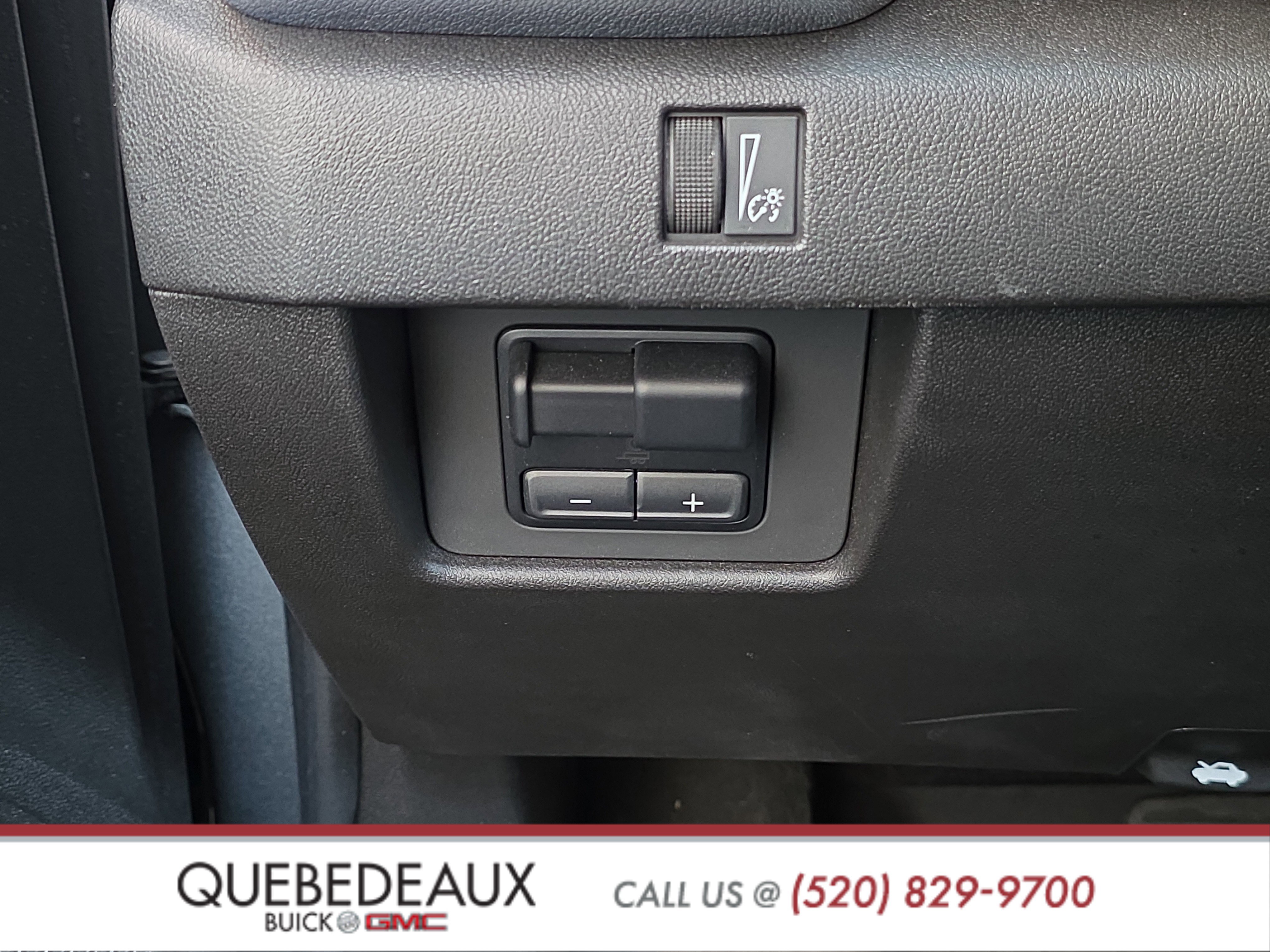 Used 2024 GMC Canyon Elevation w/ Convenience Package image 28