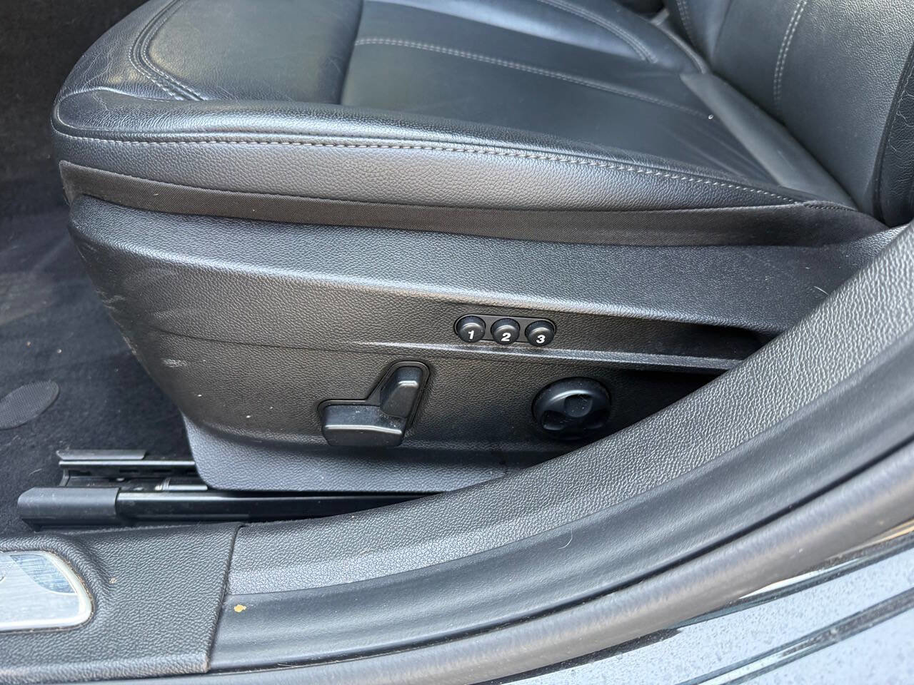 Used 2019 Alfa Romeo Giulia image 13