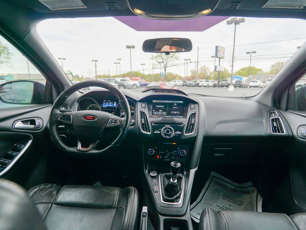 Used 2015 Ford Focus ST w/ Equipment Group 402A FWD image 13