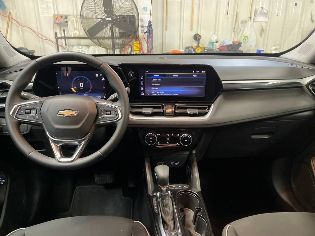 Used 2024 Chevrolet TrailBlazer LT w/ Convenience Package AWD/4WD image 18