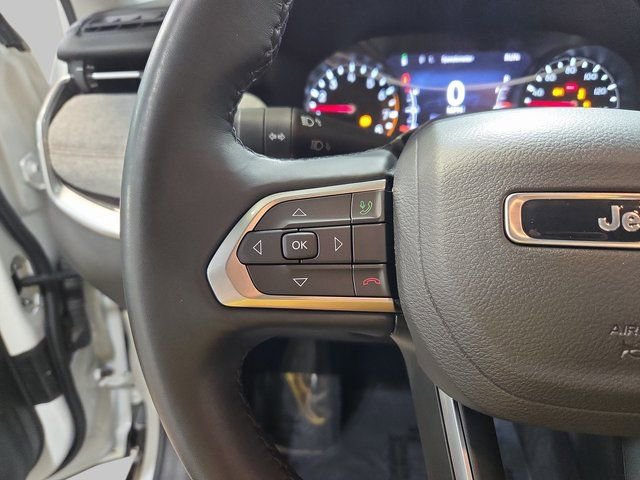 Used 2022 Jeep Compass Latitude image 21