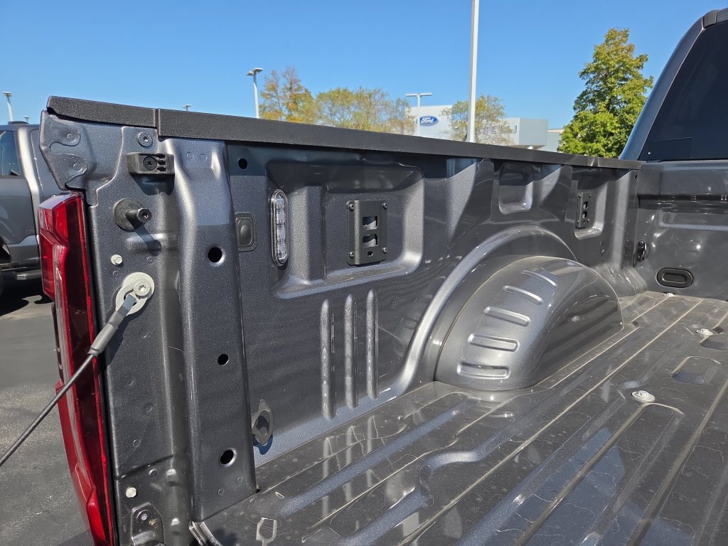 New 2027 Ford F250 Platinum w/ Platinum Plus Package AWD/4WD image 18
