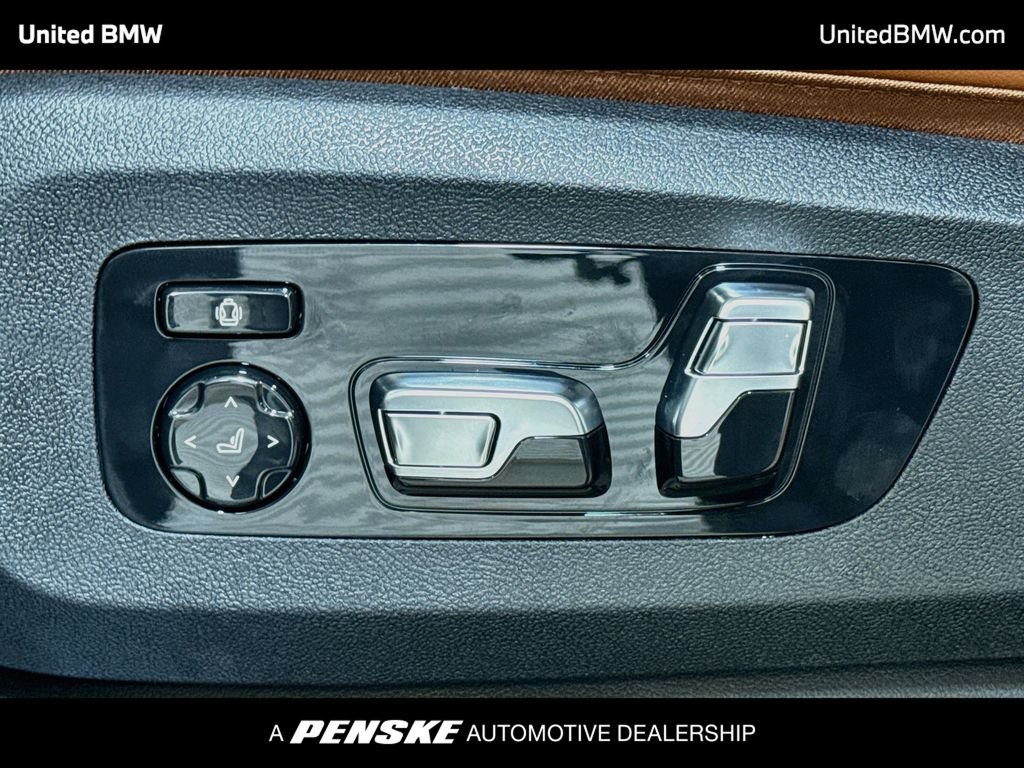 New 2027 BMW X7 xDrive40i w/ Executive Package AWD/4WD image 4