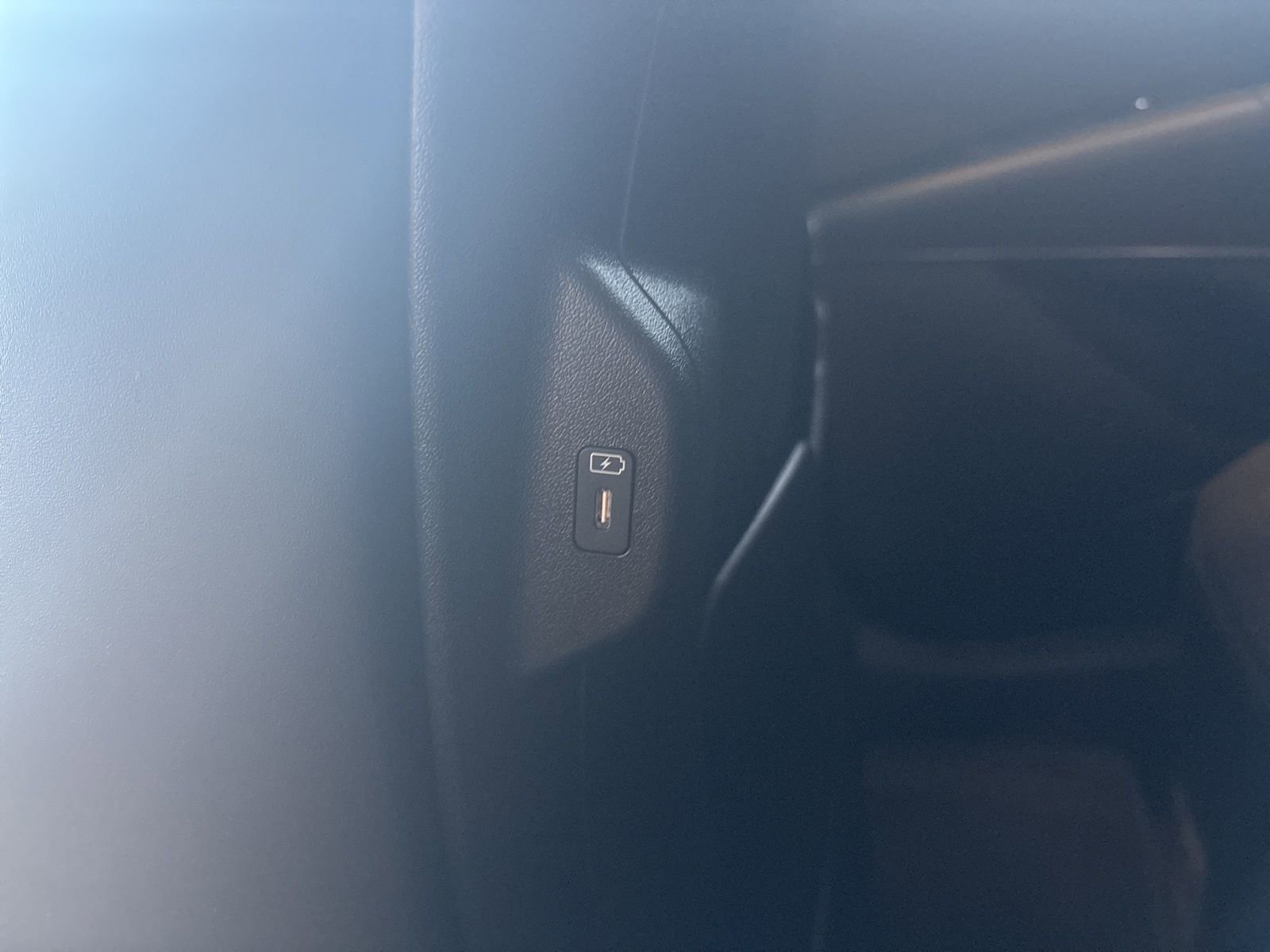 New 2025 Kia Niro EX image 12