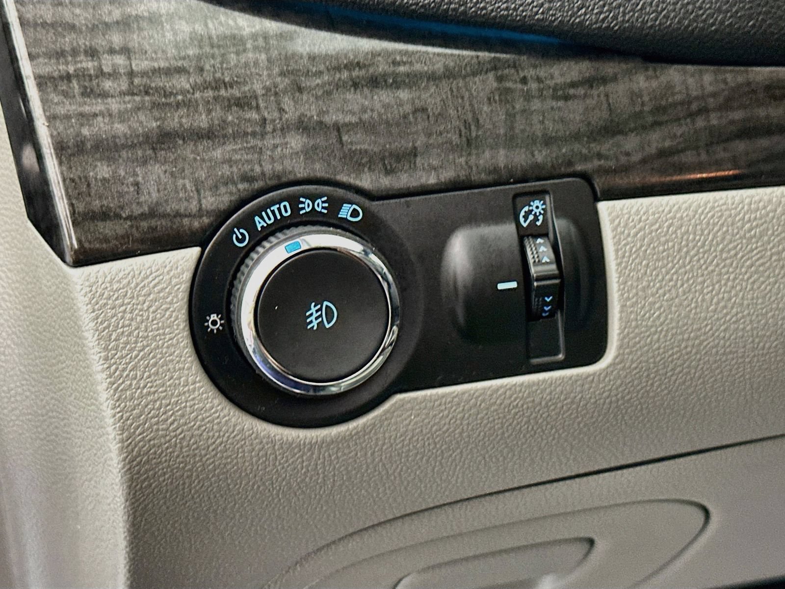 Used 2015 Buick Encore Leather FWD image 10