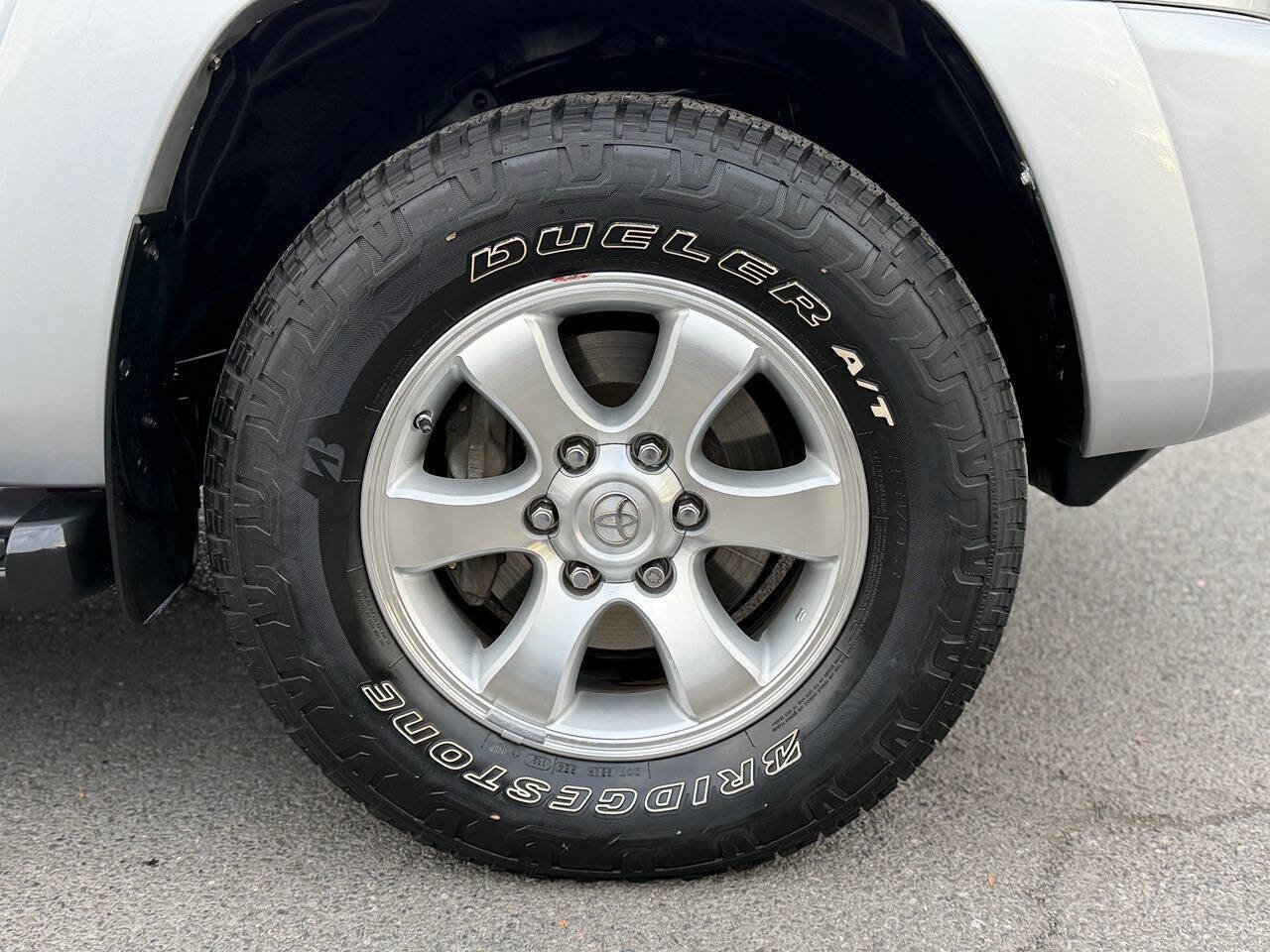 Used 2005 Toyota 4Runner Sport image 40