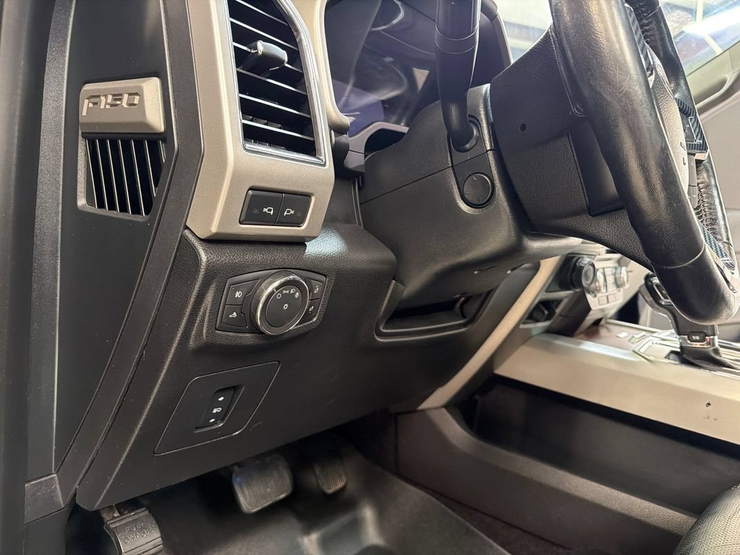 Used 2017 Ford F150 Lariat w/ Equipment Group 502A Luxury AWD/4WD image 27
