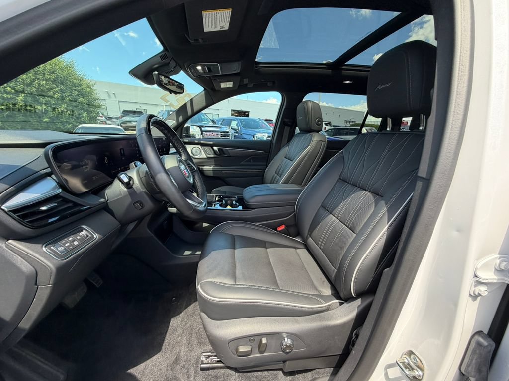 Certified 2025 Buick Enclave Avenir w/ Super Cruise Package AWD/4WD image 25