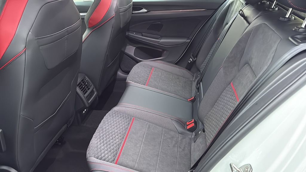 New 2026 Volkswagen GTI SE image 11