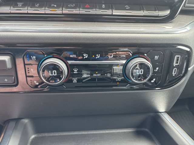 Used 2024 Chevrolet Silverado 3500 High Country w/ High Country Premium Package AWD/4WD image 19
