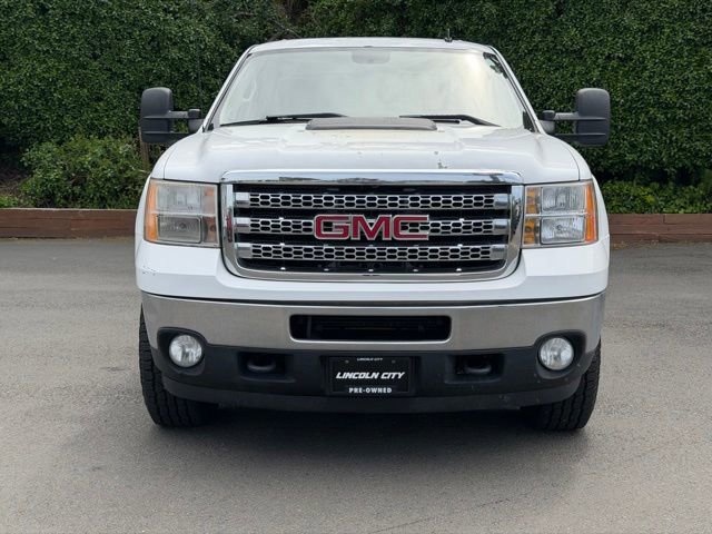 Used 2014 GMC Sierra 2500 SLE w/ SLE Preferred Package AWD/4WD image 2