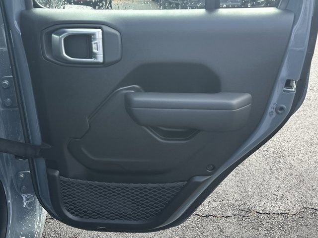 New 2026 Jeep Gladiator Sport AWD/4WD image 16