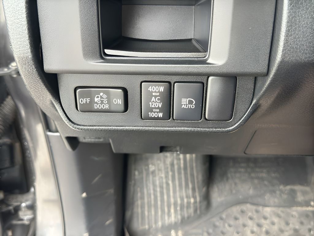 Used 2019 Toyota Tacoma TRD Off-Road w/ Technology Package image 27