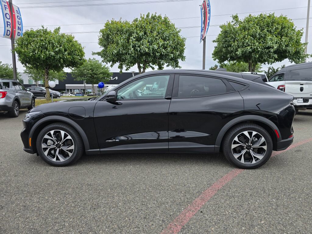 Used 2025 Ford Mustang Mach-E Select w/ Comfort Package Lite AWD/4WD image 2