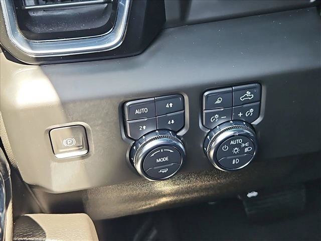 Used 2024 GMC Sierra 2500 Denali w/ Denali Reserve Package AWD/4WD image 18