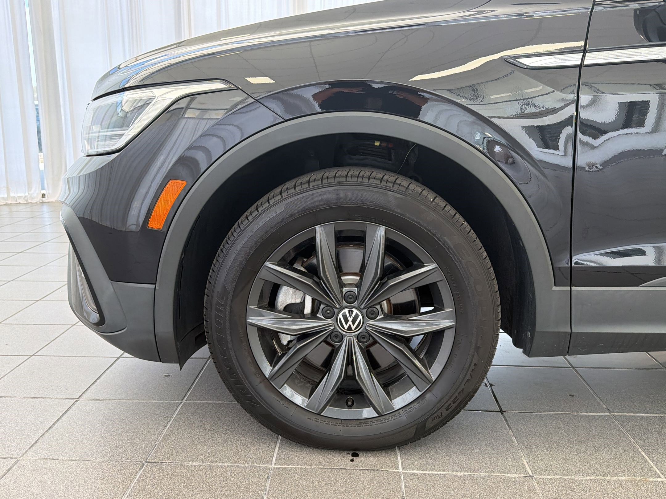 Certified 2024 Volkswagen Tiguan SE image 12