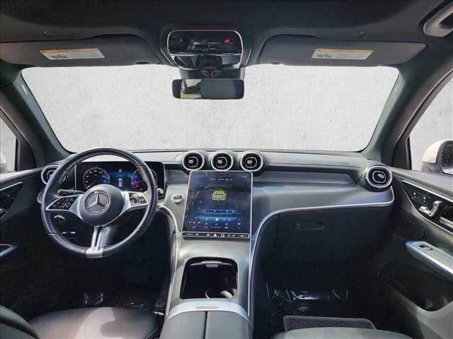 Used 2024 Mercedes-Benz GLC 300 image 18