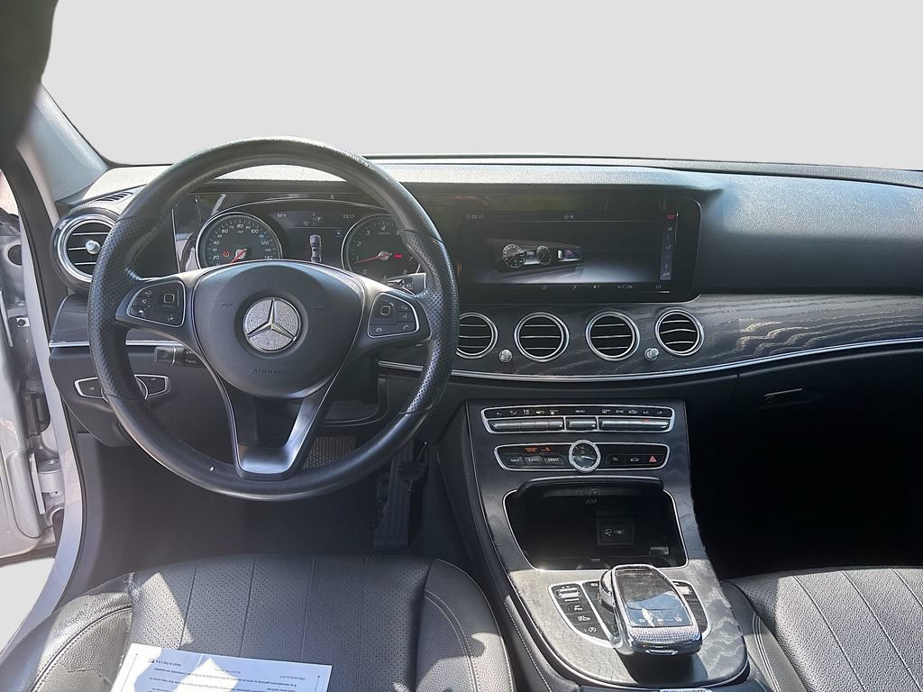 Used 2018 Mercedes-Benz E 300 image 39