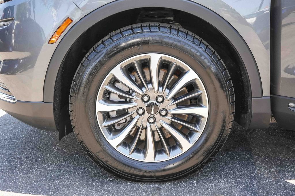 Certified 2023 Lincoln Nautilus AWD image 13
