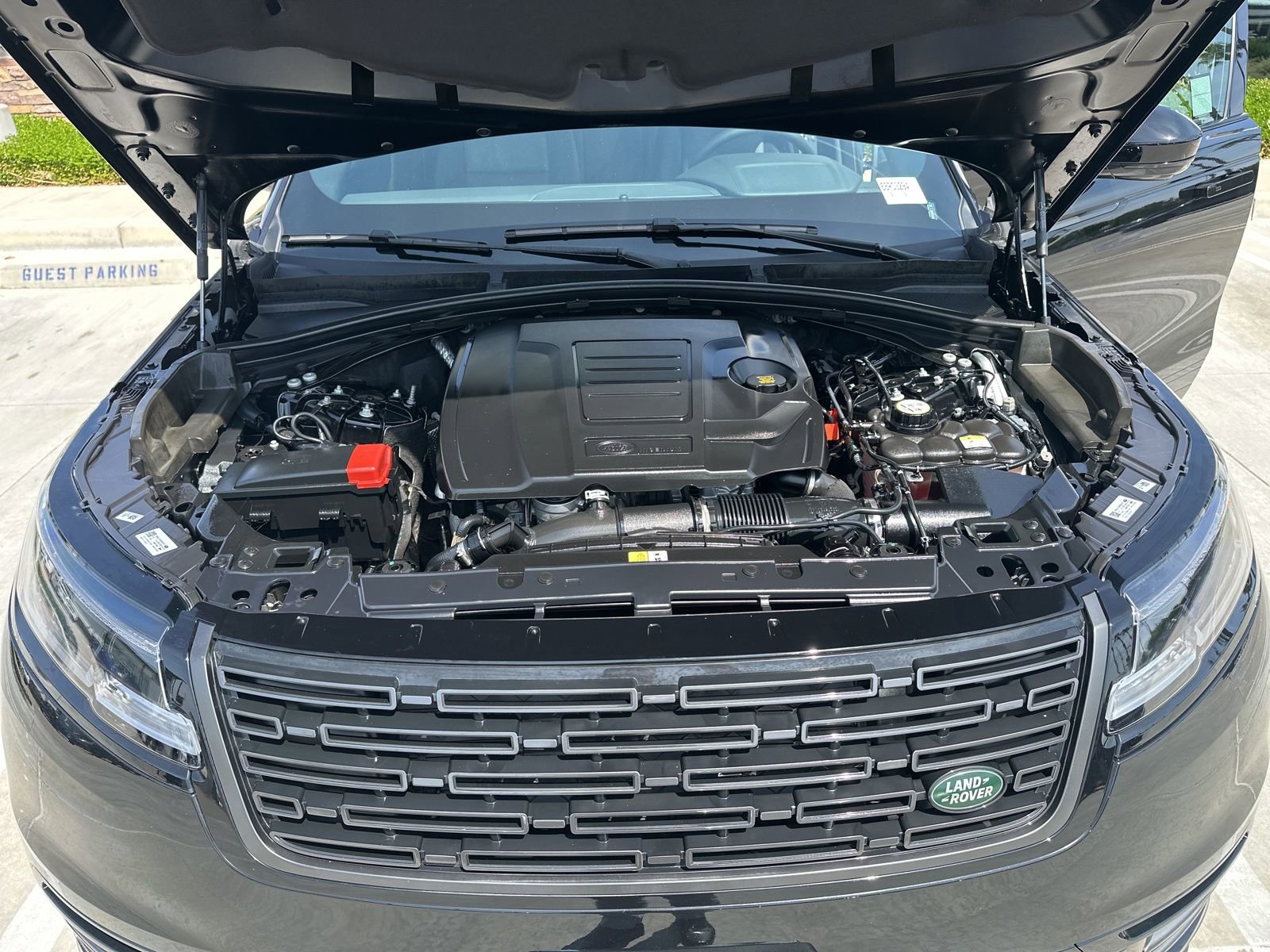 Certified 2026 Land Rover Range Rover Velar Dynamic SE image 17