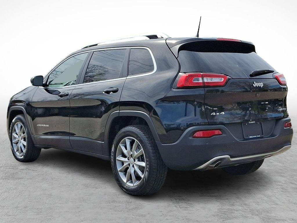 Used 2018 Jeep Cherokee Limited AWD/4WD image 6